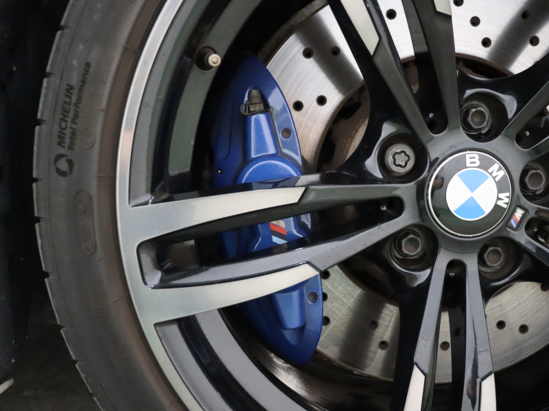 BMW Mシリーズ M4 ｸｰﾍﾟ MDCT　ｺﾝﾌｫｰﾄA ｲﾝﾃﾘｼﾞｪﾝﾄS 赤革 ﾅﾋﾞTV Bluetoothｵｰﾃﾞｨｵ ﾊﾞｯｸｶﾒﾗ ﾍｯﾄﾞｱｯﾌﾟﾃﾞｨｽﾌﾟﾚｲ LEDﾍｯﾄﾞﾗｲﾄ ｶｰﾎﾞﾝﾙｰﾌ ｶｰﾎﾞﾝｲﾝﾃﾘｱ Mｽﾎﾟｰﾂｽﾃｱﾘﾝｸﾞ Mﾌﾞﾙｰｷｬﾘﾊﾟｰ Mｴｱﾛ&19AW(ｽﾀｲﾘﾝｸﾞ437M)　2年保証付