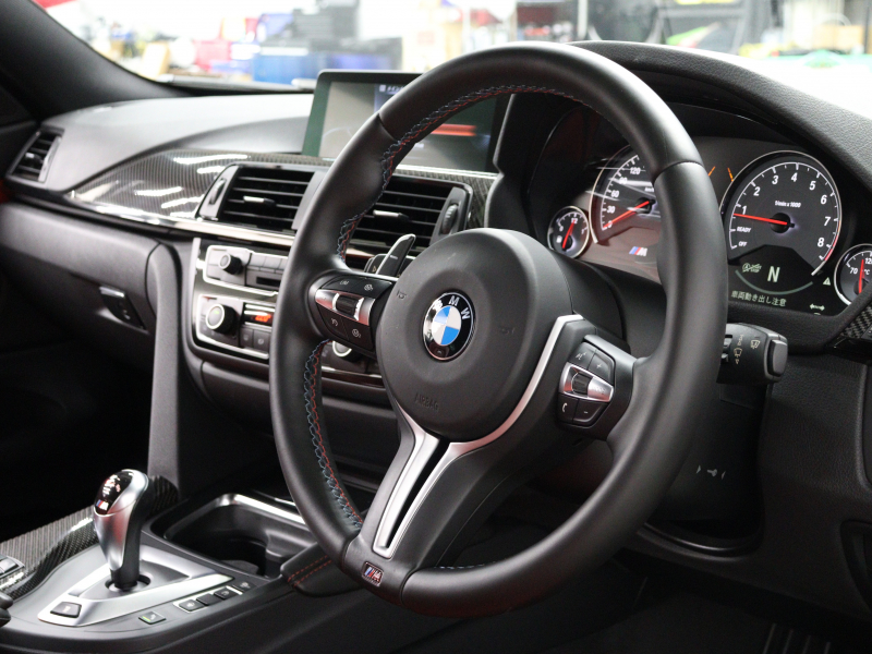 BMW Mシリーズ M4 ｸｰﾍﾟ MDCT　ｺﾝﾌｫｰﾄA ｲﾝﾃﾘｼﾞｪﾝﾄS 赤革 ﾅﾋﾞTV Bluetoothｵｰﾃﾞｨｵ ﾊﾞｯｸｶﾒﾗ ﾍｯﾄﾞｱｯﾌﾟﾃﾞｨｽﾌﾟﾚｲ LEDﾍｯﾄﾞﾗｲﾄ ｶｰﾎﾞﾝﾙｰﾌ ｶｰﾎﾞﾝｲﾝﾃﾘｱ Mｽﾎﾟｰﾂｽﾃｱﾘﾝｸﾞ Mﾌﾞﾙｰｷｬﾘﾊﾟｰ Mｴｱﾛ&19AW(ｽﾀｲﾘﾝｸﾞ437M)　2年保証付