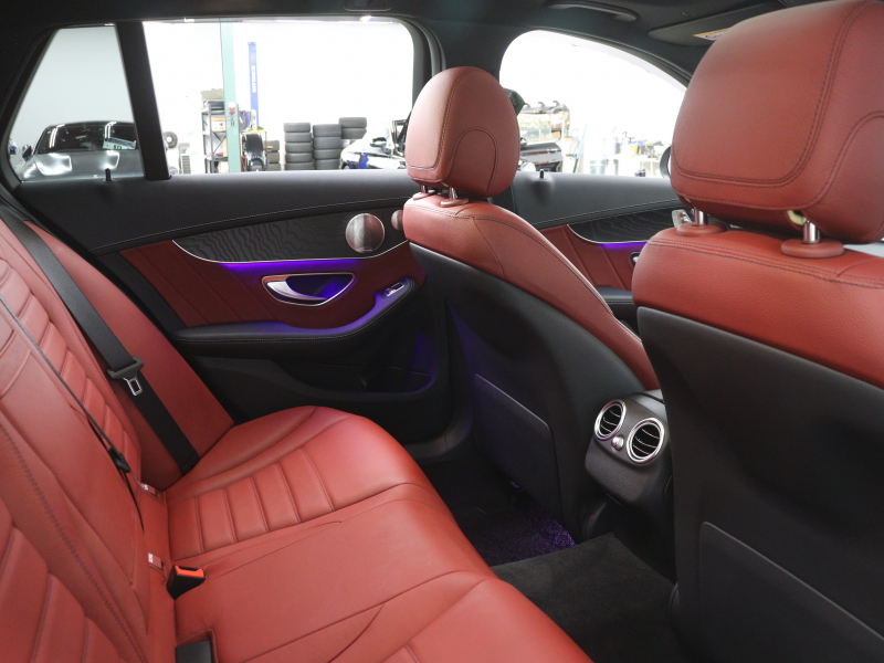 AMG Cクラス C43ｽﾃｰｼｮﾝﾜｺﾞﾝ　後期ﾓﾃﾞﾙ ｸﾗﾝﾍﾞﾘｰﾚｯﾄﾞﾚｻﾞｰ ﾊﾟﾉﾗﾏｻﾝﾙｰﾌ MBUXﾅﾋﾞTV ﾌﾞﾙﾒｽﾀｰｻｳﾝﾄﾞ ﾊﾞｯｸｶﾒﾗ ｱﾀﾞﾌﾟﾃｨﾌﾞｸﾙｰｽﾞｺﾝﾄﾛｰﾙ AMGｴｸﾞｿﾞｰｽﾄｼｽﾃﾑ AMGｴｱﾛ&19ｲﾝﾁAW　2年保証