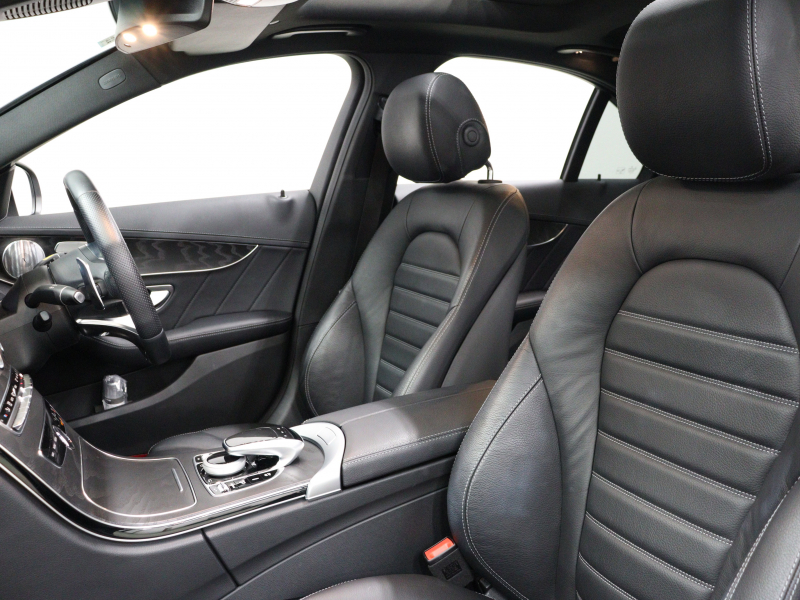 AMG Cクラス C43 4MATIC ｴｸｽｸﾙｰｼﾌﾞ&ﾚｰﾀﾞｰSP　後期 黒革 ﾊﾟﾉﾗﾏSR MBUXﾅﾋﾞTV ﾌﾞﾙﾒｽﾀｰS Bｶﾒﾗ ﾍｯﾄﾞｱｯﾌﾟD ACC 自動Rｹﾞｰﾄ AMGｴｸﾞｿﾞｰｽﾄｼｽﾃﾑ AMGｷｬﾘﾊﾟｰ AMGｴｱﾛ&19ｲﾝﾁAW　2年保証