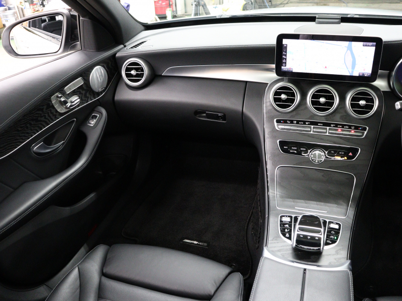 AMG Cクラス C43 4MATIC ｴｸｽｸﾙｰｼﾌﾞ&ﾚｰﾀﾞｰSP　後期 黒革 ﾊﾟﾉﾗﾏSR MBUXﾅﾋﾞTV ﾌﾞﾙﾒｽﾀｰS Bｶﾒﾗ ﾍｯﾄﾞｱｯﾌﾟD ACC 自動Rｹﾞｰﾄ AMGｴｸﾞｿﾞｰｽﾄｼｽﾃﾑ AMGｷｬﾘﾊﾟｰ AMGｴｱﾛ&19ｲﾝﾁAW　2年保証