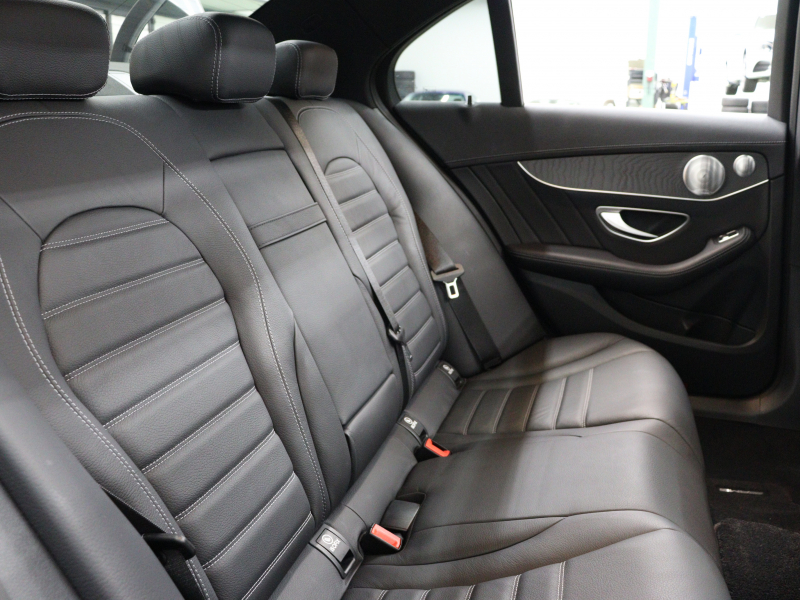 AMG Cクラス C43 4MATIC ｴｸｽｸﾙｰｼﾌﾞ&ﾚｰﾀﾞｰSP　後期 黒革 ﾊﾟﾉﾗﾏSR MBUXﾅﾋﾞTV ﾌﾞﾙﾒｽﾀｰS Bｶﾒﾗ ﾍｯﾄﾞｱｯﾌﾟD ACC 自動Rｹﾞｰﾄ AMGｴｸﾞｿﾞｰｽﾄｼｽﾃﾑ AMGｷｬﾘﾊﾟｰ AMGｴｱﾛ&19ｲﾝﾁAW　2年保証