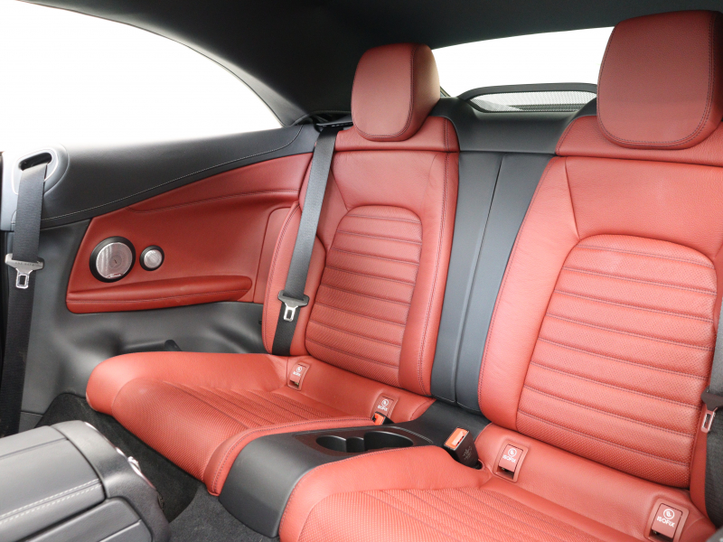 AMG Cクラス C43 4MATIC ｶﾌﾞﾘｵﾚ ﾚｰﾀﾞｰｾｰﾌﾃｲPKG　後期ﾓﾃﾞﾙ ｸﾗﾝﾍﾞﾘｰﾚｻﾞｰ ｴｱｽｶｰﾌ 紺幌 MBUXﾅﾋﾞTV ﾌﾞﾙﾒｽﾀｰｻｳﾝﾄﾞ ﾍｯﾄﾞｱｯﾌﾟﾃﾞｨｽﾌﾟﾚｲ ﾏﾙﾁﾋﾞｰﾑLED AMGｴｷｿﾞｰｽﾄｼｽﾃﾑ AMGｴｱﾛ&19ｲﾝﾁAW　2年保証