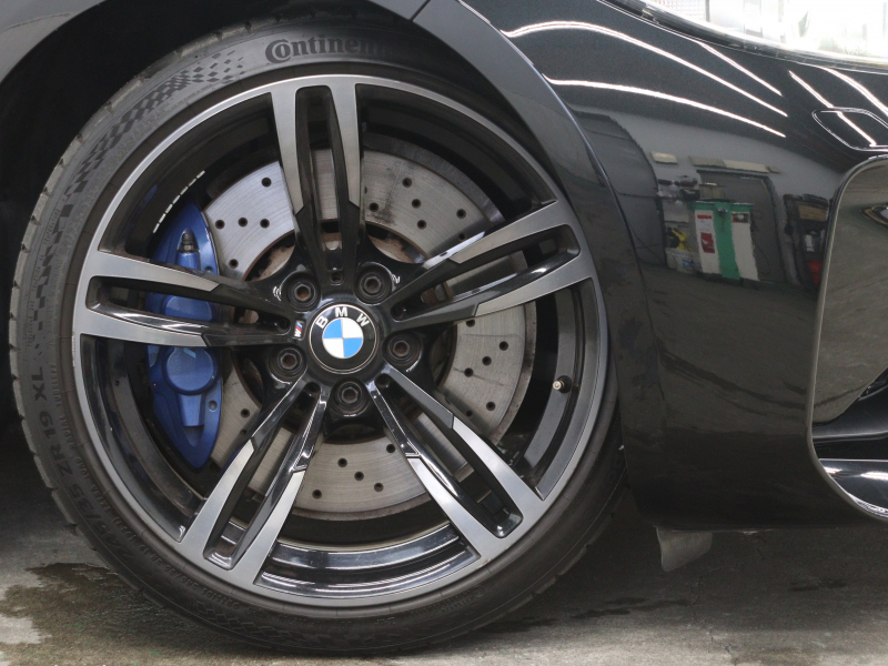 BMW Mシリーズ M2 ﾍﾞｰｽｸﾞﾚｰﾄﾞ　ｺﾝﾌｫｰﾄA ｲﾝﾃﾘｼﾞｪﾝﾄS 黒革 純正idriveﾅﾋﾞ ﾊﾞｯｸｶﾒﾗ ｶｰﾎﾞﾝｲﾝﾃﾘｱ ﾃﾞｭｱﾙｴｷｿﾞｰｽﾄﾃｰﾙﾊﾟｲﾌﾟ Mｽﾎﾟｰﾂｽﾃｱﾘﾝｸﾞ Mﾌﾞﾚｰｷｷｬﾘﾊﾟｰ Mｴｱﾛ&19ｲﾝﾁAW(ｽﾀｲﾘﾝｸﾞ437M)　2年保証付