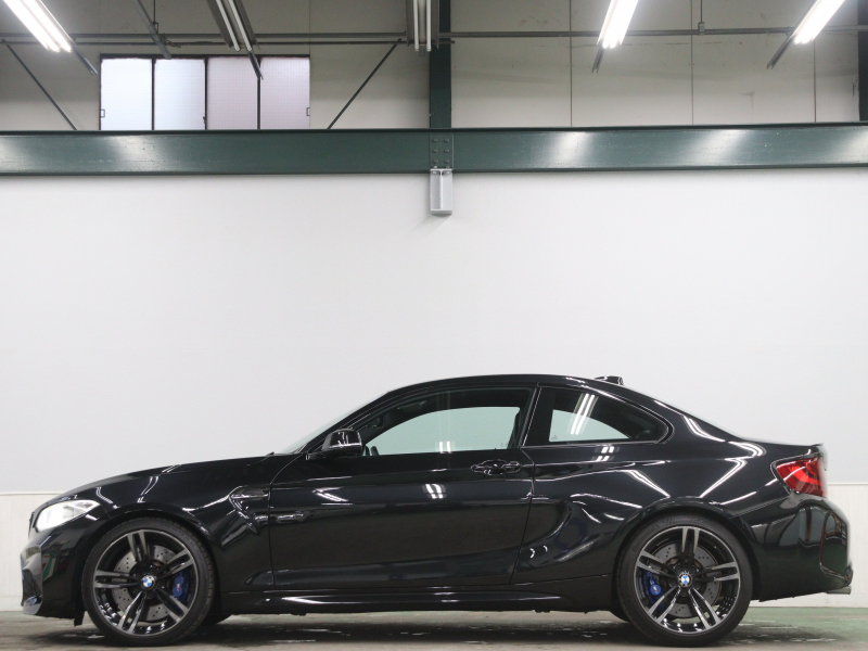 BMW Mシリーズ M2 ﾍﾞｰｽｸﾞﾚｰﾄﾞ　ｺﾝﾌｫｰﾄA ｲﾝﾃﾘｼﾞｪﾝﾄS 黒革 純正idriveﾅﾋﾞ ﾊﾞｯｸｶﾒﾗ ｶｰﾎﾞﾝｲﾝﾃﾘｱ ﾃﾞｭｱﾙｴｷｿﾞｰｽﾄﾃｰﾙﾊﾟｲﾌﾟ Mｽﾎﾟｰﾂｽﾃｱﾘﾝｸﾞ Mﾌﾞﾚｰｷｷｬﾘﾊﾟｰ Mｴｱﾛ&19ｲﾝﾁAW(ｽﾀｲﾘﾝｸﾞ437M)　2年保証付