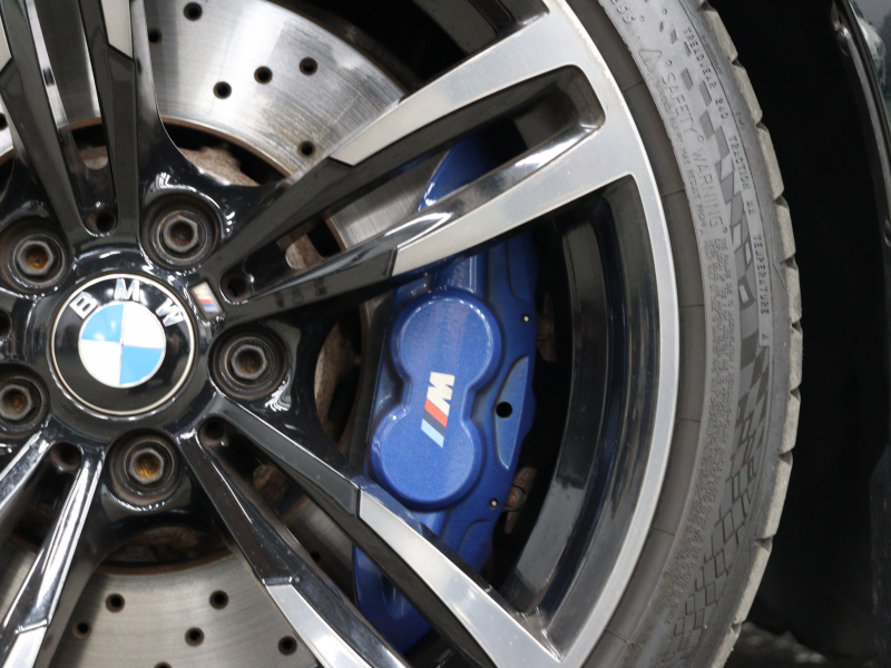 BMW Mシリーズ M2 ﾍﾞｰｽｸﾞﾚｰﾄﾞ　ｺﾝﾌｫｰﾄA ｲﾝﾃﾘｼﾞｪﾝﾄS 黒革 純正idriveﾅﾋﾞ ﾊﾞｯｸｶﾒﾗ ｶｰﾎﾞﾝｲﾝﾃﾘｱ ﾃﾞｭｱﾙｴｷｿﾞｰｽﾄﾃｰﾙﾊﾟｲﾌﾟ Mｽﾎﾟｰﾂｽﾃｱﾘﾝｸﾞ Mﾌﾞﾚｰｷｷｬﾘﾊﾟｰ Mｴｱﾛ&19ｲﾝﾁAW(ｽﾀｲﾘﾝｸﾞ437M)　2年保証付