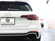 アウディ RS4アバント 2.9 ｸﾜﾄﾛ RSﾃﾞｻﾞｲﾝPKG ACC ADVｷｰ ｻｲﾄﾞA 黒革 MMIﾅﾋﾞ Apple CarPlay B&Oｻｳﾝﾄﾞ ﾊﾞｰﾁｬﾙｺｯｸﾋﾟｯﾄ ﾏﾄﾘｸｯｽLEDﾗｲﾄ 360°ｶﾒﾗ ｵｰﾄﾃｰﾙｹﾞｰﾄ ﾚｯﾄﾞｷｬﾘﾊﾟｰ RSｽﾎﾟｰﾂｴｷｿﾞｰｽﾄ 　2年保証