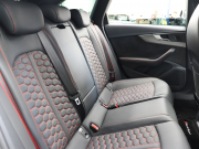 アウディ RS4アバント 2.9 ｸﾜﾄﾛ RSﾃﾞｻﾞｲﾝPKG ACC ADVｷｰ ｻｲﾄﾞA 黒革 MMIﾅﾋﾞ Apple CarPlay B&Oｻｳﾝﾄﾞ ﾊﾞｰﾁｬﾙｺｯｸﾋﾟｯﾄ ﾏﾄﾘｸｯｽLEDﾗｲﾄ 360°ｶﾒﾗ ｵｰﾄﾃｰﾙｹﾞｰﾄ ﾚｯﾄﾞｷｬﾘﾊﾟｰ RSｽﾎﾟｰﾂｴｷｿﾞｰｽﾄ 　2年保証