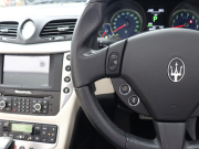 マセラティ グランカブリオ ｽﾎﾟｰﾂ MCｵｰﾄｼﾌﾄ　EBM 右H ﾍﾞｰｼﾞｭ革 ｼｰﾄﾋｰﾀｰ SDﾅﾋﾞ BOSEｻｳﾝﾄﾞ 地ﾃﾞｼﾞ Bｶﾒﾗ ｸﾘｼﾞｵﾀﾞｰｸｸﾛｰﾑｲﾝﾃﾘｱ MCﾃﾞｻﾞｲﾝ20AW　2年保証付