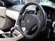 マセラティ グランカブリオ ｽﾎﾟｰﾂ MCｵｰﾄｼﾌﾄ　EBM 右H ﾍﾞｰｼﾞｭ革 ｼｰﾄﾋｰﾀｰ SDﾅﾋﾞ BOSEｻｳﾝﾄﾞ 地ﾃﾞｼﾞ Bｶﾒﾗ ｸﾘｼﾞｵﾀﾞｰｸｸﾛｰﾑｲﾝﾃﾘｱ MCﾃﾞｻﾞｲﾝ20AW　2年保証付