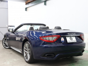 マセラティ グランカブリオ ｽﾎﾟｰﾂ MCｵｰﾄｼﾌﾄ　EBM 右H ﾍﾞｰｼﾞｭ革 ｼｰﾄﾋｰﾀｰ SDﾅﾋﾞ BOSEｻｳﾝﾄﾞ 地ﾃﾞｼﾞ Bｶﾒﾗ ｸﾘｼﾞｵﾀﾞｰｸｸﾛｰﾑｲﾝﾃﾘｱ MCﾃﾞｻﾞｲﾝ20AW　2年保証付