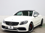 AMG Cクラス C63S ｸｰﾍﾟ AMGｶｰﾎﾞﾝ&ﾚｰﾀﾞｰP　後期 黒革 ｼｰﾄﾋｰﾀｰ ﾊﾟﾉﾗﾏSR 純正HDDﾅﾋﾞ ﾌﾞﾙﾒｽﾀｰS AMGﾄﾞﾗｲﾌﾞｺﾝﾄﾛｰﾙｽｲｯﾁ AMGｴｱﾛ&19/20ｲﾝﾁAW ﾚｯﾄﾞｷｬﾘﾊﾟｰ 2年保証付
