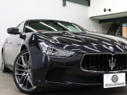 マセラティ ギブリ S　ｶｰﾎﾞﾝｽﾎﾟｰﾂPKG 中期 ｽｶｲﾌｯｸｻｽ ACC BSM Pｽﾀ 赤革 ｼｰﾄﾋｰﾀｰ ｻﾝﾙｰﾌ 純正SDﾅﾋﾞTV BTｵｰﾃﾞｨｵ ｱﾙｶﾝﾀｰﾗﾙｰﾌﾗｲﾅｰ ｶｰﾎﾞﾝｲﾝﾃﾘｱ OPﾁﾀｰﾉ21AW　2年保証付