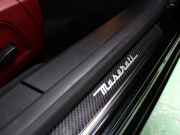 マセラティ ギブリ S　ｶｰﾎﾞﾝｽﾎﾟｰﾂPKG 中期 ｽｶｲﾌｯｸｻｽ ACC BSM Pｽﾀ 赤革 ｼｰﾄﾋｰﾀｰ ｻﾝﾙｰﾌ 純正SDﾅﾋﾞTV BTｵｰﾃﾞｨｵ ｱﾙｶﾝﾀｰﾗﾙｰﾌﾗｲﾅｰ ｶｰﾎﾞﾝｲﾝﾃﾘｱ OPﾁﾀｰﾉ21AW　2年保証付