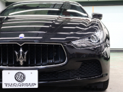 マセラティ ギブリ S　ｶｰﾎﾞﾝｽﾎﾟｰﾂPKG 中期 ｽｶｲﾌｯｸｻｽ ACC BSM Pｽﾀ 赤革 ｼｰﾄﾋｰﾀｰ ｻﾝﾙｰﾌ 純正SDﾅﾋﾞTV BTｵｰﾃﾞｨｵ ｱﾙｶﾝﾀｰﾗﾙｰﾌﾗｲﾅｰ ｶｰﾎﾞﾝｲﾝﾃﾘｱ OPﾁﾀｰﾉ21AW　2年保証付