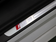 アウディ RS6アバント RS6 ｱﾊﾞﾝﾄ ﾊﾟﾌｫｰﾏﾝｽ ｶｰﾎﾞﾝｽﾀﾘﾝｸﾞPKG　ADVｷｰ 605ps 黒革 ﾊﾟﾉﾗﾏSR ﾅﾋﾞTV Bｶﾒﾗ BOSEｻｳﾝﾄﾞ HUD LEDﾍｯﾄﾞﾗｲﾄ  ｵｰﾄﾃｰﾙｹﾞｰﾄ ﾚｯﾄﾞｷｬﾘﾊﾟｰ ﾄﾞﾘﾙﾄﾞﾛｰﾀｰ ｶｰﾎﾞﾝｲﾝﾃﾘｱﾄﾘﾑ 純正21AW　2年保証