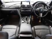 BMW Mシリーズ M3 ｺﾝﾍﾟﾃｨｼｮﾝ　後期LCI LCW ｲﾝﾃﾘｼﾞｪﾝﾄS ｺﾝﾌｫA 黒革 ｶｰﾎﾞﾝR IdriveﾅﾋﾞTV harman/Kardon HUD Bｶﾒﾗ ｶｰﾎﾞﾝｲﾝﾃﾘｱ Mｻｽﾍﾟﾝｼｮﾝ 専用ｴｱﾛ&20AW(ｽﾀｲﾘﾝｸﾞ666M) ｵﾌﾟｼｮﾝｶﾗｰ　2年保証付