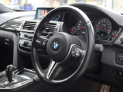BMW Mシリーズ M3 ｺﾝﾍﾟﾃｨｼｮﾝ　後期LCI LCW ｲﾝﾃﾘｼﾞｪﾝﾄS ｺﾝﾌｫA 黒革 ｶｰﾎﾞﾝR IdriveﾅﾋﾞTV harman/Kardon HUD Bｶﾒﾗ ｶｰﾎﾞﾝｲﾝﾃﾘｱ Mｻｽﾍﾟﾝｼｮﾝ 専用ｴｱﾛ&20AW(ｽﾀｲﾘﾝｸﾞ666M) ｵﾌﾟｼｮﾝｶﾗｰ　2年保証付