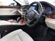 アルピナ D5 ﾀｰﾎﾞﾘﾑｼﾞﾝ　LCIﾓﾃﾞﾙ 白革 ｻﾝﾙｰﾌ 純正ﾅﾋﾞ BTｵｰﾃﾞｨｵ harman/kardon Bｶﾒﾗ ﾐﾙﾃｳｯﾄﾞｲﾝﾃﾘｱ ｱﾀﾞﾌﾟﾃｨﾌﾞLEDﾍｯﾄﾞﾗｲﾄ  20ｲﾝﾁｸﾗｼｯｸAW 有償色　2年保証付