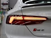 アウディ RS5 ｽﾎﾟｰﾂﾊﾞｯｸ ｸﾜﾄﾛ RSﾃﾞｻﾞｲﾝ&ｶｰﾎﾞﾝｽﾀｲﾘﾝｸﾞ&ｱｼｽﾀﾝｽPKG　ACC ｻｲﾄﾞA ADVｷｰ 黒革 ﾊﾟﾉﾗﾏSR MMIﾅﾋﾞ B&Oｻｳﾝﾄﾞ ﾏﾄﾘｯｸｽLED ﾊﾞｰﾁｬﾙｺｸﾋﾟｯﾄ  ｱﾙｶﾝﾀｰﾗｽﾃｱ RSｽﾎﾟｰﾂEX 20AW　2年保証