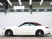 AMG Eクラス E53ｶﾌﾞﾘｵﾚ 4MATIC+ ｴｸｽｸﾙｰｼﾌﾞ& ﾚｰﾀﾞｰSP　後期ﾓﾃﾞﾙ ISG搭載  黒革 ﾍﾞﾝﾁﾚｰﾀｰ ｴｱｽｶｰﾌ ﾘﾗｸｾﾞｰｼｮﾝ機能 赤幌 ﾅﾋﾞTV CarPlay ﾌﾞﾙﾒｽﾀｰS  HUD 360ｶﾒﾗ ﾜｲﾔﾚｽﾁｬｰｼﾞﾝｸﾞ AMGｴｱﾛ&20AW　2年保証