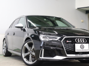 アウディ RS3 ｽﾎﾟｰﾂﾊﾞｯｸ ﾍﾞｰｽｸﾞﾚｰﾄﾞ ﾏｯﾄｱﾙﾐﾆｳﾑｽﾀｲﾘﾝｸﾞP　ADVｷｰ Audiﾏｸﾞﾈﾃｨｯｸﾗｲﾄﾞ 黒革ｼｰﾄ MMIﾅﾋﾞTV Bang&Olufsen Bluetooth Bｶﾒﾗ ﾏﾄﾘｸｽLEDﾗｲﾄ ﾊﾞｰﾁｬﾙｺｸﾋﾟｯﾄ 19AW　2年保証付