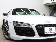 アウディ R8 4.2FSI ｸﾜﾄﾛ ｴｸｽｸﾙｰｼﾌﾞ&ﾚｻﾞｰPKG　後期ﾓﾃﾞﾙ 黒革 純正ﾅﾋﾞTV Bｶﾒﾗ Bluetooth ｶｰﾎﾞﾝﾃﾞｺﾗﾃｨﾌﾞﾊﾟﾈﾙ ｶｰﾎﾞﾝｼｸﾞﾏｻｲﾄﾞﾌﾞﾚｰｷ ｶｰﾎﾞﾝﾄﾞｱﾐﾗｰﾊｳｼﾞﾝｸﾞ LEDﾍｯﾄﾞﾗｲﾄ PTS ｸﾙｺﾝ 可変ﾊﾞﾙﾌﾞ 19ｲﾝﾁ5ｽﾎﾟｰｸAW(ﾁﾀﾝﾙｯｸ)