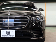 メルセデスベンツ Sクラス S500 4MATIC ISG搭載ﾓﾃﾞﾙ ﾍﾞｰｼｯｸ&AMGﾗｲﾝ&ﾚｻﾞｰｴｸｽｸﾙｰｼﾌﾞPKG　現行ﾓﾃﾞﾙ 黒革 ﾍﾞﾝﾁﾚｰﾀｰ ﾊﾟﾉﾗﾏSR 純正ﾅﾋﾞ 3Dﾌﾞﾙﾒｽﾀｰ 360ｶﾒﾗ 3Dｺｯｸﾋﾟｯﾄﾞﾃﾞｨｽﾌﾟﾚｲ ARﾍｯﾄﾞｱｯﾌﾟﾃﾞｨｽﾌﾟﾚｲ ﾃﾞｼﾞﾀﾙLEDﾍｯﾄﾞﾗｲﾄ　2年保証