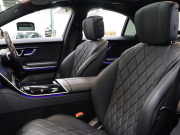 メルセデスベンツ Sクラス S500 4MATIC ISG搭載ﾓﾃﾞﾙ ﾍﾞｰｼｯｸ&AMGﾗｲﾝ&ﾚｻﾞｰｴｸｽｸﾙｰｼﾌﾞPKG　現行ﾓﾃﾞﾙ 黒革 ﾍﾞﾝﾁﾚｰﾀｰ ﾊﾟﾉﾗﾏSR 純正ﾅﾋﾞ 3Dﾌﾞﾙﾒｽﾀｰ 360ｶﾒﾗ 3Dｺｯｸﾋﾟｯﾄﾞﾃﾞｨｽﾌﾟﾚｲ ARﾍｯﾄﾞｱｯﾌﾟﾃﾞｨｽﾌﾟﾚｲ ﾃﾞｼﾞﾀﾙLEDﾍｯﾄﾞﾗｲﾄ　2年保証