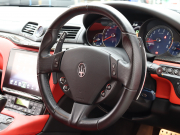 マセラティ グランツーリズモ ｽﾎﾟｰﾂ MCｵｰﾄｼﾌﾄ　後期 1ｵｰﾅｰ 赤革 ｼｰﾄﾋｰﾀｰ 純正SDﾅﾋﾞ harman/kardon Bluetooth Bｶﾒﾗ PTS ｽﾎﾟｰﾂPKG ﾚｯﾄﾞｷｬﾘﾊﾟｰ ﾄﾗｲﾃﾞﾝﾄｽﾃｯﾁ MCｽﾎﾟｰﾂﾗｲﾝｶｰﾎﾞﾝﾄﾘﾑ ﾌﾞﾗｯｸｳｨﾝﾄﾞｳﾄﾘﾑ TPMS ETC 純正20ｲﾝﾁAW　2年保証