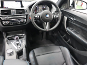 BMW Mシリーズ M2 ｺﾝﾍﾟﾃｨｼｮﾝ　1ｵｰﾅｰ 後期LCI ｺﾝﾌｫｰﾄA ｲﾝﾃﾘｼﾞｪﾝﾄS 黒革 ｻﾝﾙｰﾌ 純正Idriveﾅﾋﾞ harman/kardonｻｳﾝﾄﾞ Bｶﾒﾗ LEDﾍｯﾄﾞﾗｲﾄ ｶｰﾎﾞﾝｲﾝﾃﾘｱ Mﾌﾞﾚｰｷｷｬﾘﾊﾟｰ Mｴｱﾛ&19ｲﾝﾁAW　2年保証