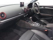 アウディ RS3 ﾍﾞｰｽｸﾞﾚｰﾄﾞ ｱﾙﾐﾆｳﾑｽﾀｲﾘﾝｸﾞPKG　1ｵｰﾅｰ ADVｷｰ Audiﾏｸﾞﾈﾃｨｯｸﾗｲﾄﾞ 黒革ｼｰﾄ MMIﾅﾋﾞTV Bang&Olufsen Bluetooth Bｶﾒﾗ ﾏﾄﾘｸｽLEDﾗｲﾄ ﾊﾞｰﾁｬﾙｺｸﾋﾟｯﾄ 純正19ｲﾝﾁAW(ﾁﾀﾝﾙｯｸ)　2年保証付