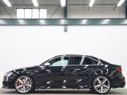 アウディ RS3 ﾍﾞｰｽｸﾞﾚｰﾄﾞ ｱﾙﾐﾆｳﾑｽﾀｲﾘﾝｸﾞPKG　ADVｷｰ Audiﾏｸﾞﾈﾃｨｯｸﾗｲﾄﾞ 黒革ｼｰﾄ MMIﾅﾋﾞTV Bang&Olufsen Bluetooth Bｶﾒﾗ ﾏﾄﾘｸｽLEDﾗｲﾄ ﾊﾞｰﾁｬﾙｺｸﾋﾟｯﾄ 純正19ｲﾝﾁAW(ﾁﾀﾝﾙｯｸ)　2年保証付