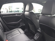 アウディ RS3 ﾍﾞｰｽｸﾞﾚｰﾄﾞ ｱﾙﾐﾆｳﾑｽﾀｲﾘﾝｸﾞPKG　ADVｷｰ Audiﾏｸﾞﾈﾃｨｯｸﾗｲﾄﾞ 黒革ｼｰﾄ MMIﾅﾋﾞTV Bang&Olufsen Bluetooth Bｶﾒﾗ ﾏﾄﾘｸｽLEDﾗｲﾄ ﾊﾞｰﾁｬﾙｺｸﾋﾟｯﾄ 純正19ｲﾝﾁAW(ﾁﾀﾝﾙｯｸ)　2年保証付