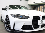 BMW Mシリーズ M4 ｺﾝﾍﾟﾃｨｼｮﾝ FR ｺﾝﾌｫｰﾄA&ﾊﾟｰｷﾝｸﾞｱｼｽﾄP ﾄﾞﾗｲﾋﾞﾝｸﾞｱｼｽﾄﾌﾟﾛﾌｪｯｼｮﾅﾙ　現行ﾓﾃﾞﾙ 黒革Mｼｰﾄ ﾍﾞﾝﾁﾚｰﾀｰ 10.25ｲﾝﾁ純正ﾅﾋﾞTV harman/Kardon 360ｶﾒﾗ ｶｰﾎﾞﾝｲﾝﾃﾘｱ Mﾌﾞﾚｰｷｼｽﾃﾑ  M専用ｴｱﾛ＆19ｲﾝﾁAW(ｽﾀｲﾘﾝｸﾞ825M)　2年保証