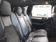 ポルシェ カイエン GTS　ｴﾝﾄﾘｰﾄﾞﾗｲﾌﾞ ﾌﾞﾗｯｸﾊｰﾌﾚｻﾞｰ ﾋｰﾀｰ ﾊﾟﾉﾗﾏSR 純正ﾅﾋﾞ TV Bｶﾒﾗ ｷｾﾉﾝﾗｲﾄ 自動Rｹﾞｰﾄﾞ ｱﾙｶﾝﾀｰﾗﾙｰﾌﾗｲﾅｰ ｽﾎﾟｰﾂｴｸﾞｿﾞｰｽﾄ Sportﾓｰﾄﾞ ﾚｯﾄﾞｷｬﾘﾊﾟｰ 純正RSﾃﾞｻﾞｲﾝ20ｲﾝﾁAW　2年保証