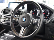 BMW Mシリーズ M2 ｺﾝﾍﾟﾃｨｼｮﾝ　後期LCI ｺﾝﾌｫｰﾄA ｲﾝﾃﾘｼﾞｪﾝﾄS 黒革 純正Idriveﾅﾋﾞ harman/kardon Bｶﾒﾗ ｸﾙｺﾝ LEDﾍｯﾄﾞﾗｲﾄ ｶｰﾎﾞﾝｲﾝﾃﾘｱ Mﾌﾞﾚｰｷｷｬﾘﾊﾟｰ Mｴｱﾛ&19ｲﾝﾁAW　2年保証付