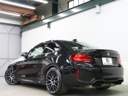 BMW Mシリーズ M2 ｺﾝﾍﾟﾃｨｼｮﾝ　後期LCI ｺﾝﾌｫｰﾄA ｲﾝﾃﾘｼﾞｪﾝﾄS 黒革 純正Idriveﾅﾋﾞ harman/kardon Bｶﾒﾗ ｸﾙｺﾝ LEDﾍｯﾄﾞﾗｲﾄ ｶｰﾎﾞﾝｲﾝﾃﾘｱ Mﾌﾞﾚｰｷｷｬﾘﾊﾟｰ Mｴｱﾛ&19ｲﾝﾁAW　2年保証付
