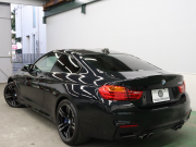 BMW Mシリーズ M4 ｸｰﾍﾟ MDCT　Mｻｽﾍﾟﾝｼｮﾝ ｺﾝﾌｫｰﾄA ｲﾝﾃﾘｼﾞｪﾝﾄS 赤革 ﾅﾋﾞTV Bluetooth Bｶﾒﾗ HUD LEDﾍｯﾄﾞﾗｲﾄ ｶｰﾎﾞﾝﾙｰﾌ ｶｰﾎﾞﾝｲﾝﾃﾘｱ Mｽﾎﾟｰﾂｽﾃｱﾘﾝｸﾞ Mﾌﾞﾙｰｷｬﾘﾊﾟｰ Mｴｱﾛ&19AW(ｽﾀｲﾘﾝｸﾞ437M)　2年保証付