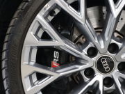 アウディ RS3 ﾍﾞｰｽｸﾞﾚｰﾄﾞ RSﾃﾞｻﾞｲﾝPKGﾚｯﾄﾞ ﾌﾞﾗｯｸｽﾀｲﾘﾝｸﾞPKG　黒革ｼｰﾄ ﾊﾟﾉﾗﾏSR MMIﾅﾋﾞTV Bang&Olufsen Bluetooth Bｶﾒﾗ ﾏﾄﾘｸｽLEDﾗｲﾄ ﾊﾞｰﾁｬﾙｺｸﾋﾟｯﾄ 純正19ｲﾝﾁAW　2年保証