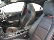 AMG CLAクラス CLA45 4MATIC ﾚｰﾀﾞｰSP　黒革 ｼｰﾄﾋｰﾀｰ 純正HDDﾅﾋﾞTV Bluetooth Carplay Bｶﾒﾗ LEDﾍｯﾄﾞﾗｲﾄ AMGｻｽﾍﾟﾝｼｮﾝ AMG強化ﾌﾞﾚｰｷ AMGｴｱﾛ&AMG18AW　2年保証