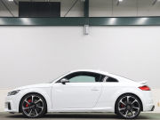 アウディ TT RS クーペ ｱｼｽﾀﾝｽPKGｱﾄﾞﾊﾞﾝｽﾄﾞ　ADVｷｰ ﾌﾞﾗｯｸﾚｻﾞｰ/ｱﾙｶﾝﾀﾗｼｰﾄ MMIﾅﾋﾞTV ﾊﾞｰﾁｬﾙC Bｶﾒﾗ ﾏﾄﾘｸｽLED ﾏｸﾞﾈﾃｨｯｸﾗｲﾄﾞ RSｽﾎﾟｰﾂEX 20ｲﾝﾁAW ﾚｯﾄﾞｷｬﾘﾊﾟｰ　2年保証