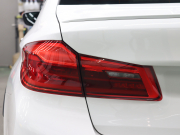 BMW Mシリーズ M5　ｲﾝﾃﾘｼﾞｪﾝﾄｾｰﾌﾃｨ 黒革 ﾍﾞﾝﾁﾚｰﾀｰ ｶｰﾎﾞﾝﾙｰﾌ Idriveﾅﾋﾞ TV 360ｶﾒﾗ harman/kardon ﾜｲﾔﾚｽﾁｬｰｼﾞﾝｸﾞ HUD Mｽﾎﾟｰﾂｽﾃｱﾘﾝｸﾞ Mｴｷｿﾞｰｽﾄｼｽﾃﾑ Mﾏﾙﾁﾌｧﾝｸｼｮﾝｼｰﾄ Mｴｱﾛ&20ｲﾝﾁﾀﾞﾌﾞﾙｽﾎﾟｰｸAW(ｽﾀｲﾘﾝｸﾞ706M)　2年保証