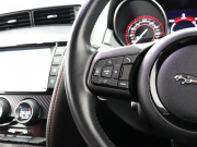 ジャガー Fタイプ Rｸｰﾍﾟ　赤/黒革 ﾊﾟﾌｫｰﾏﾝｽｼｰﾄ ｼｰﾄﾋｰﾀｰ 純正ﾅﾋﾞ ﾊﾞｯｸｶﾒﾗ ｸﾙｺﾝ MERIDIANｻｳﾝﾄﾞ 自動Rｹﾞｰﾄ ｽﾃｱﾘﾝｸﾞﾋｰﾀｰ ｶｰﾎﾞﾝｾﾝﾀｰｺﾝｿｰﾙ 可変ﾊﾞﾙﾌﾞ 可変ｳｨﾝｸﾞ ﾊﾟﾌｫｰﾏﾝｽｴｸﾞｿﾞｰｽﾄ 純正20ｲﾝﾁAW　2年保証