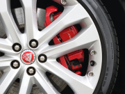 ジャガー Fタイプ Rｸｰﾍﾟ　赤/黒革 ﾊﾟﾌｫｰﾏﾝｽｼｰﾄ ｼｰﾄﾋｰﾀｰ 純正ﾅﾋﾞ ﾊﾞｯｸｶﾒﾗ ｸﾙｺﾝ MERIDIANｻｳﾝﾄﾞ 自動Rｹﾞｰﾄ ｽﾃｱﾘﾝｸﾞﾋｰﾀｰ ｶｰﾎﾞﾝｾﾝﾀｰｺﾝｿｰﾙ 可変ﾊﾞﾙﾌﾞ 可変ｳｨﾝｸﾞ ﾊﾟﾌｫｰﾏﾝｽｴｸﾞｿﾞｰｽﾄ 純正20ｲﾝﾁAW　2年保証