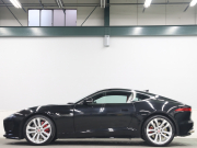 ジャガー Fタイプ Rｸｰﾍﾟ　赤/黒革 ﾊﾟﾌｫｰﾏﾝｽｼｰﾄ ｼｰﾄﾋｰﾀｰ 純正ﾅﾋﾞ ﾊﾞｯｸｶﾒﾗ ｸﾙｺﾝ MERIDIANｻｳﾝﾄﾞ 自動Rｹﾞｰﾄ ｽﾃｱﾘﾝｸﾞﾋｰﾀｰ ｶｰﾎﾞﾝｾﾝﾀｰｺﾝｿｰﾙ 可変ﾊﾞﾙﾌﾞ 可変ｳｨﾝｸﾞ ﾊﾟﾌｫｰﾏﾝｽｴｸﾞｿﾞｰｽﾄ 純正20ｲﾝﾁAW　2年保証