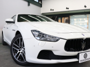 マセラティ ギブリ 3.0 ｱｼｽﾀﾝｽP　中期ﾓﾃﾞﾙ ACC BSM ｱｸﾃｨﾌﾞﾌﾞﾚｰｷ 茶革 8.4ｲﾝﾁMTC+ ﾅﾋﾞ ﾌﾙｾｸﾞ Carplay 360ｶﾒﾗ 19ｲﾝﾁﾌﾟﾛﾃｵAW ﾗﾃﾞｨｶｳｯﾄﾞｲﾝﾃﾘｱ HID　2年保証付