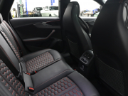 アウディ RS4 ﾍﾞｰｽｸﾞﾚｰﾄﾞ RSﾃﾞｻﾞｲﾝPKG ｶｰﾎﾞﾝｽﾀｲﾘﾝｸﾞPKG 　ADVｷｰ 黒革 ﾊﾟﾉﾗﾏSR ﾋｰﾀｰ RSｽﾎﾟｰﾂｴｷｿﾞｰｽﾄ 360ｶﾒﾗ ﾏﾄﾘｸｽLEDﾗｲﾄ MMIﾅﾋﾞTV Bang&Olufsen Bluetooth ﾊﾞｰﾁｬﾙｺｸﾋﾟｯﾄ 純正20AW　2年保証