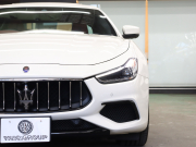 マセラティ ギブリ ｸﾞﾗﾝｽﾎﾟｰﾂ ﾄﾞﾗｲﾊﾞｰｽﾞｱｼｽﾀﾝｽP　中期 赤革 ﾍﾞﾝﾁﾚｰﾀｰ ﾋｰﾀｰ ｻﾝﾙｰﾌ 純正SDﾅﾋﾞ TV ｻﾗｳﾝﾄﾞﾋﾞｭｰｶﾒﾗ ACC LEDﾍｯﾄﾞﾗｲﾄ 自動Rｹﾞｰﾄ&ﾊﾝｽﾞﾌﾘｰA ｽｶｲﾌｯｸｻｽﾍﾟﾝｼｮﾝﾄﾗｲﾃﾞﾝﾄｽﾃｯﾁ ﾚｯﾄﾞｷｬﾘﾊﾟｰ 純正20ｲﾝﾁAW　2年保証