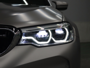 BMW Mシリーズ M5　有償色 茶革 ﾌﾙﾚｻﾞｰﾒﾘﾉｲﾝﾃﾘｱ ﾍﾞﾝﾁﾚｰﾀｰ ｱﾙｶﾝﾀﾗﾙｰﾌ 純正ﾅﾋﾞ TV Bowers&wilkinsﾀﾞｲﾔﾓﾝﾄﾞｻｳﾝﾄﾞ 360ｶﾒﾗ HUD ｿﾌﾄｸﾛｰｽﾞﾄﾞｱ 自動Rｹﾞｰﾄ&ﾊﾝｽﾞﾌﾘｰA ｱﾀﾞﾌﾟﾃｨﾌﾞMﾃﾞｨﾌｧﾚﾝｼｬﾙ Mｴｱﾛ&20ｲﾝﾁAW(706M)　2年保証